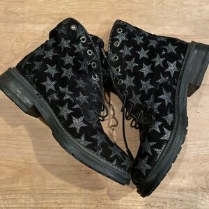 NWOT Weekend Women’s Silver Star Metallic Combat boots streetwear grunge 6.5